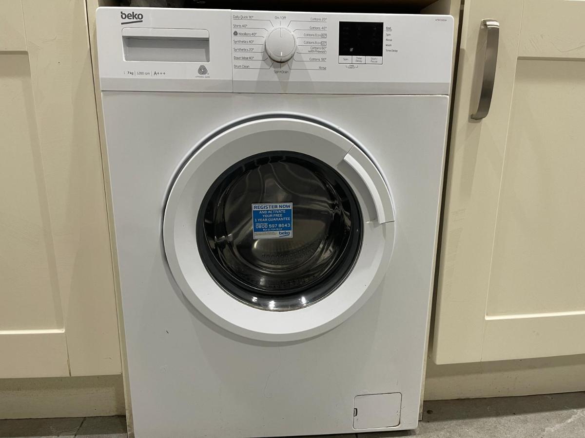 Cork City En-Suite Single Room Екстер'єр фото