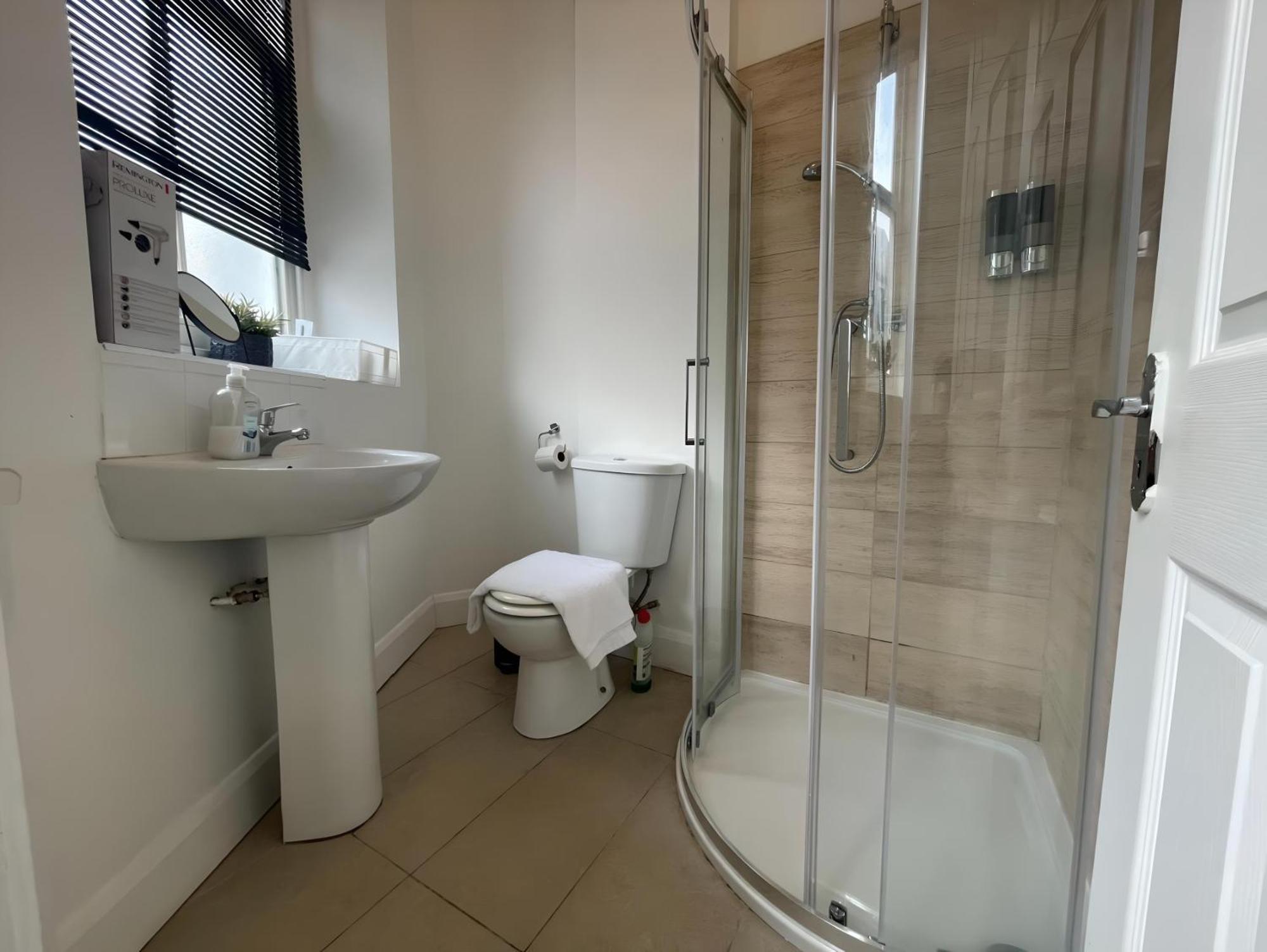 Cork City En-Suite Single Room Екстер'єр фото